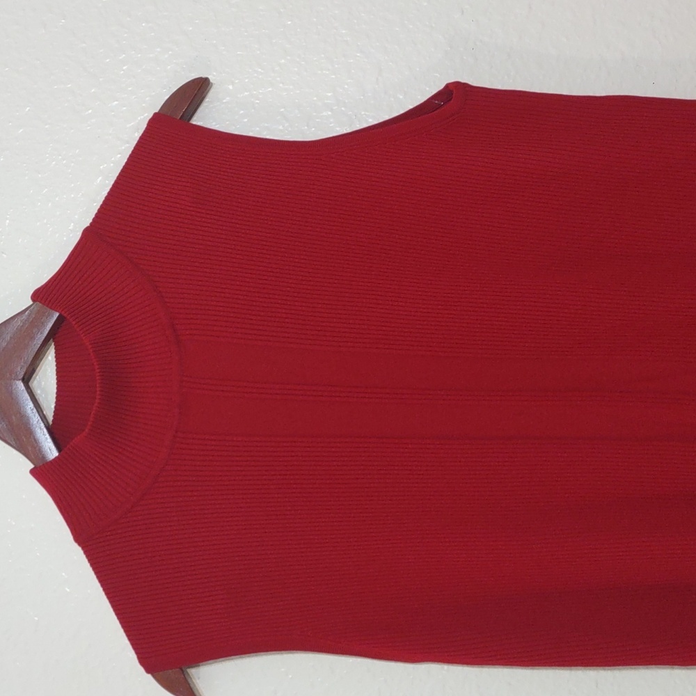 SLIGHTLY USED DRESSBARN WOMAN SLEEVELESS SHIRT SIZE 18/20 - Picture 3 of 6